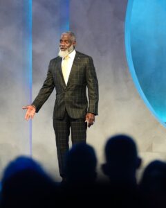 Myron Golden Wife, Past Affairs, Net Worth, Family, and Bio - celewifeinfo